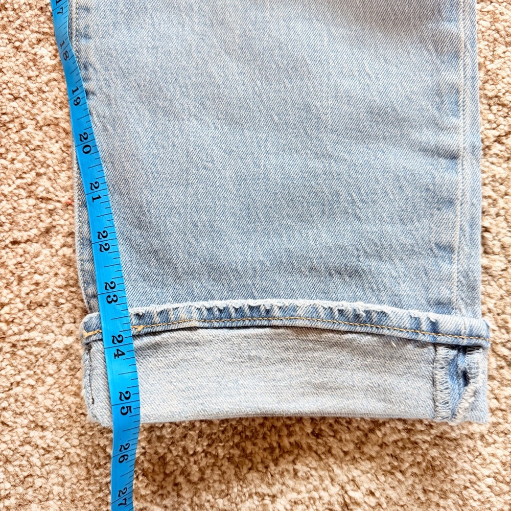 Levi’s Wedgie Straight Light Wash Jeans, 32 - Picture 9 of 10